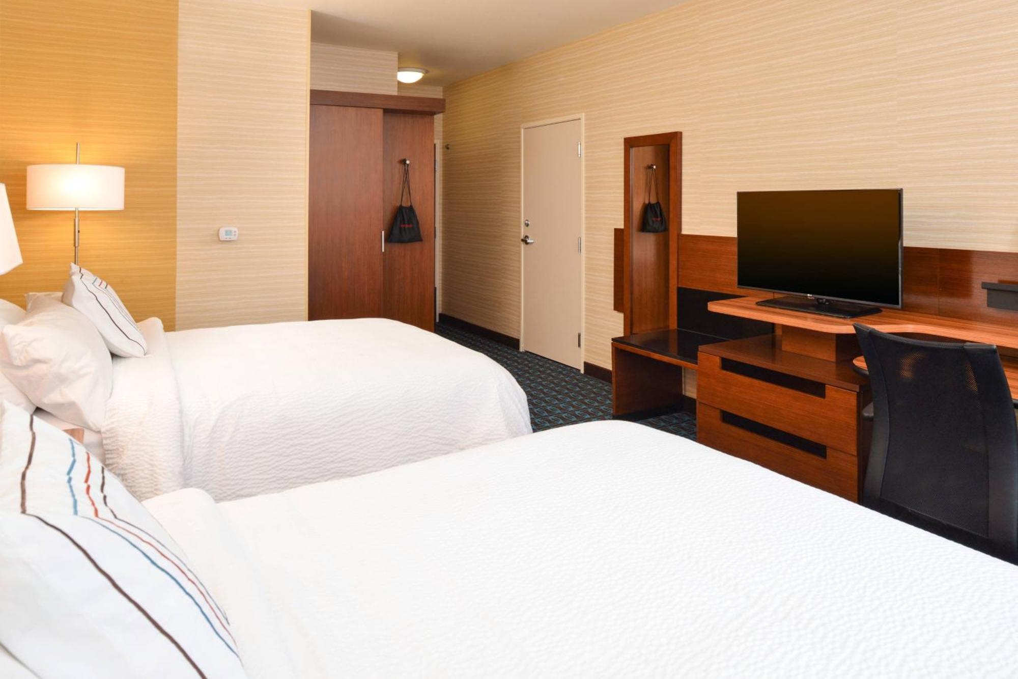 Hotel Fairfield & By Marriott