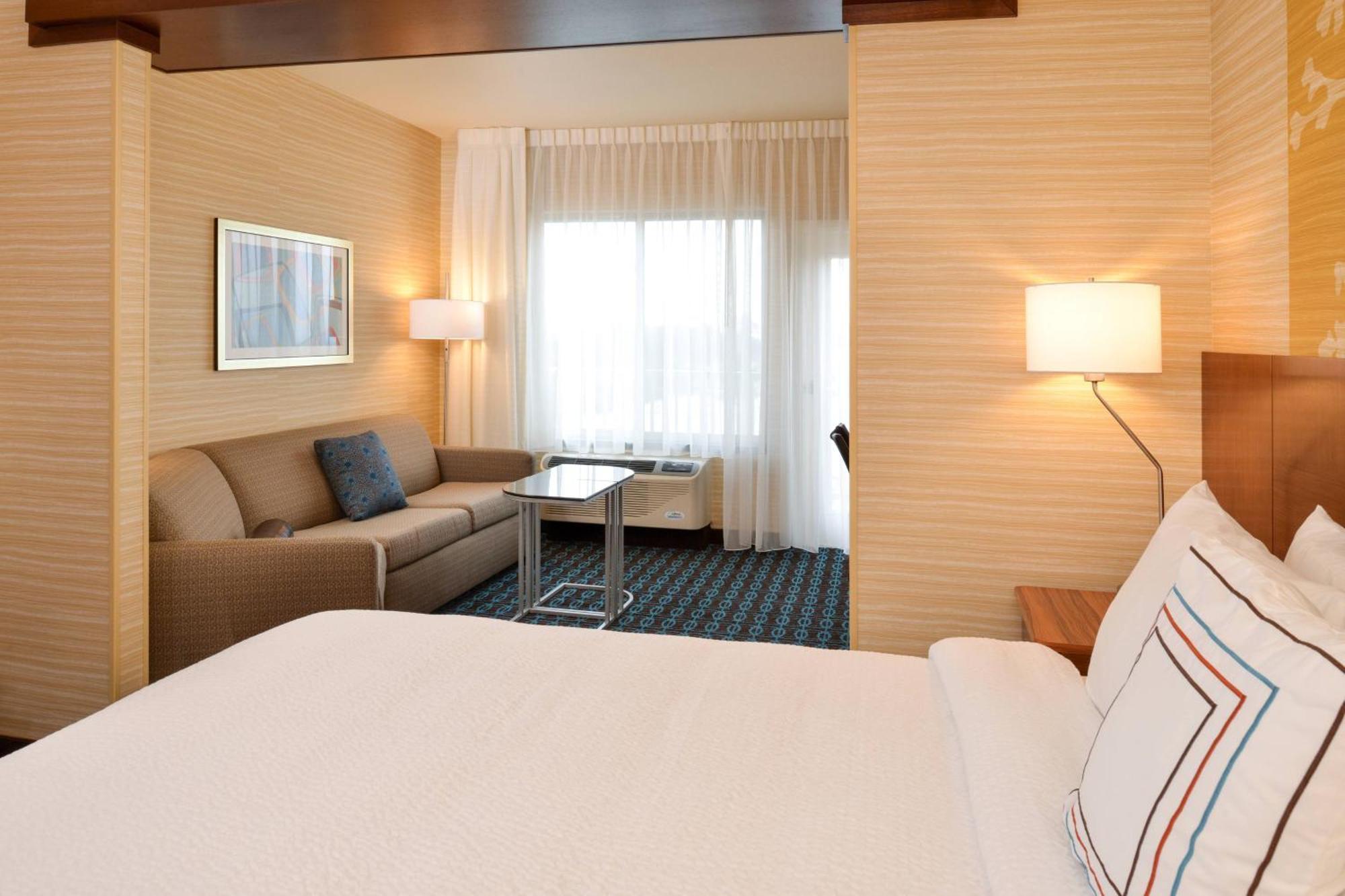 Hotel Fairfield & By Marriott